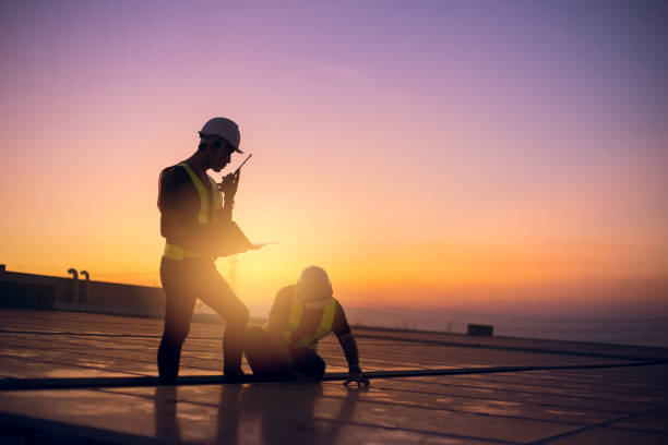 Best Hot Roofs  in Lindsay, CA